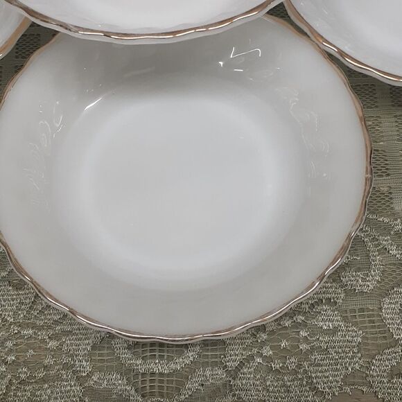 4 pc. Anchor Hocking Suburbia Fire King Swirl Salad Bowls with Gold Trim - Picture 7 of 10